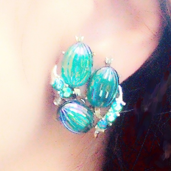 Vintage Coro Peacock AB Melon Glass Necklace & Earrings Set - Picture 3 of 8